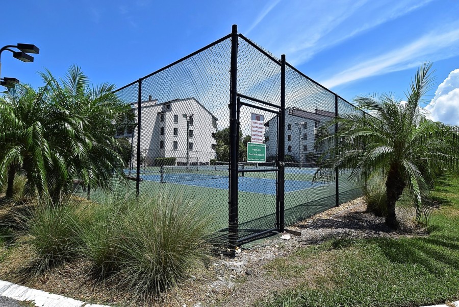 Onsite tennis courts